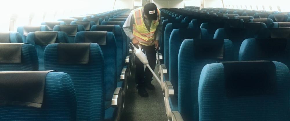✈航空機内清掃（松山空港）✈　　㈱和光ビルサービスのイメージ画像