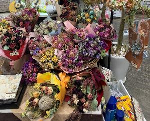 生花店店員（エミフルMASAKI内   フローラメイ）のイメージ画像