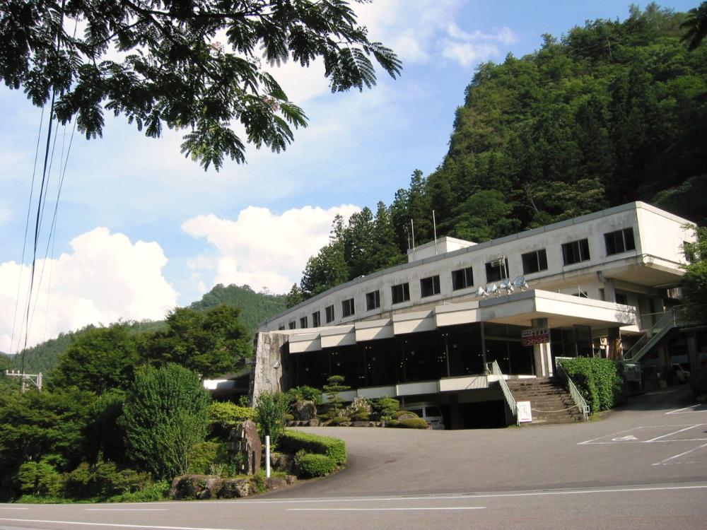 県内屈指の自然豊かな観光エリアの温泉宿「国民宿舎古岩屋荘」で働きませんか？のイメージ画像