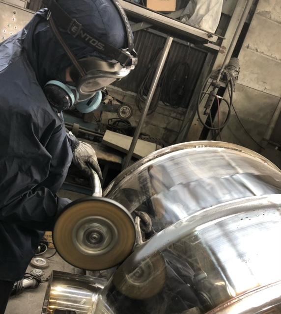 ステンレス材の研磨工のイメージ画像