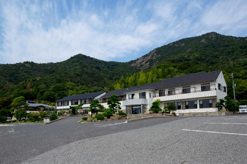 【7・8月限定】旅館ホールスタッフ【交通費支給】【賄い付】のイメージ画像