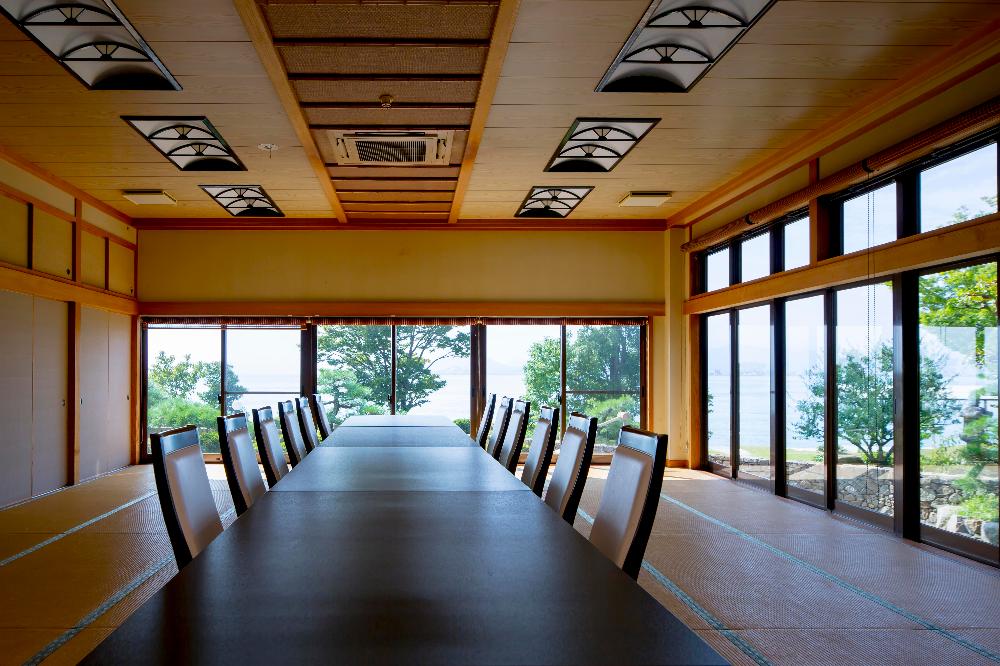 【7・8月限定】旅館ホールスタッフ【交通費支給】【賄い付】のイメージ画像