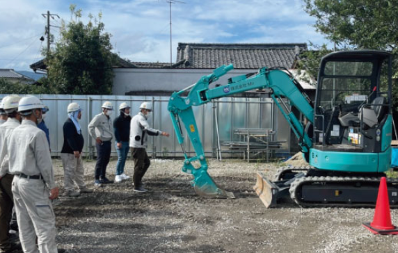 作業スタッフ　寮完備★会社の管理職を目指せる★会社から資格取得の補助があるためキャリアアップ！！