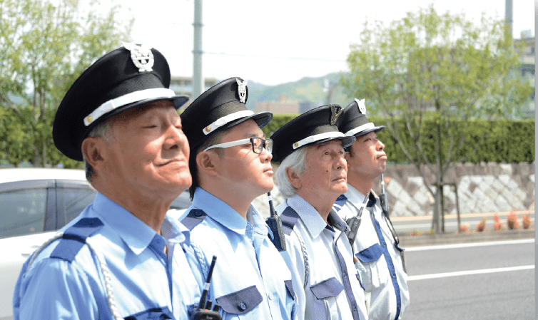 警備職　交通誘導警備員は松前町の安全を守るヒーロー！　未経験からでも始められます！のイメージ画像