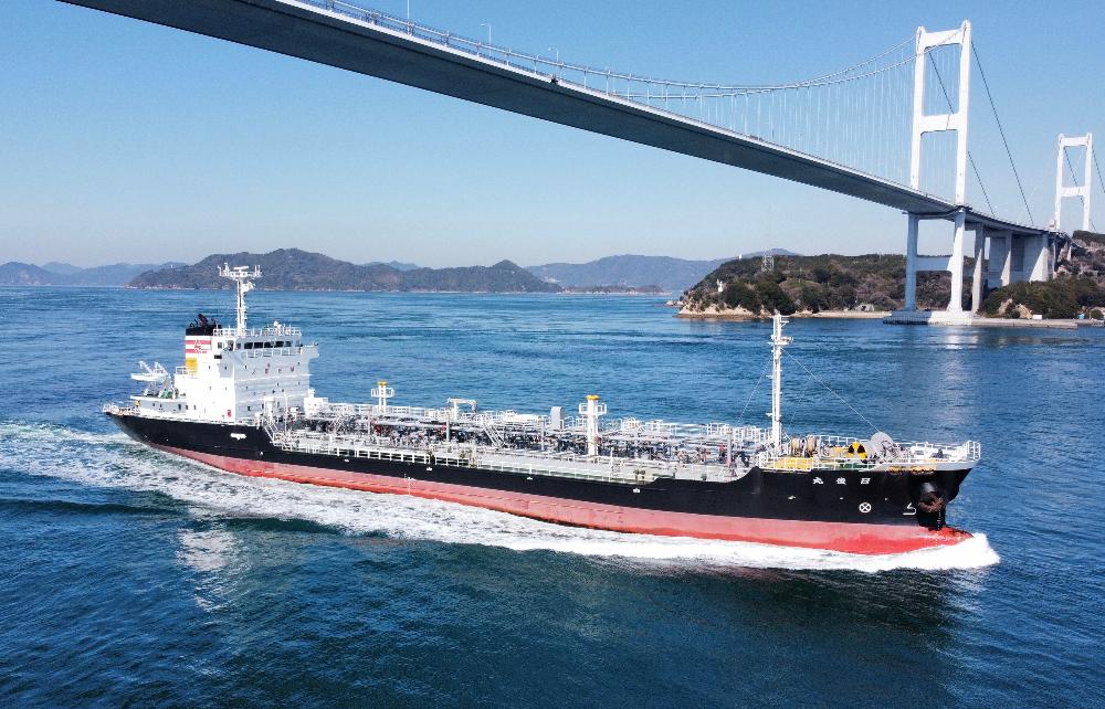 内航タンカー船　甲板部、機関部募集中！　経験者の方はもちろん、未経験者の方でも応募可能です！のイメージ画像