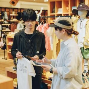THE NORTH FACE 松山店でのアパレル販売スタッフ（学生アルバイト）のイメージ画像
