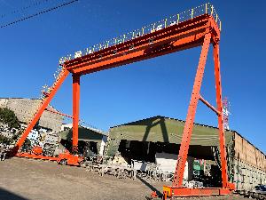 クレーン・フォークリフト作業（西条工場）のイメージ画像