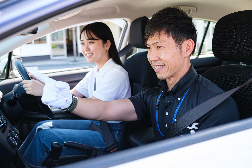 自動車教習所指導員のイメージ画像
