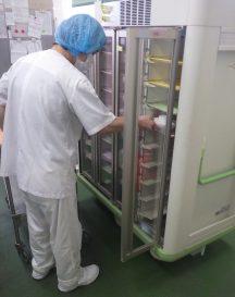 松山赤十字病院での配膳業務のイメージ画像