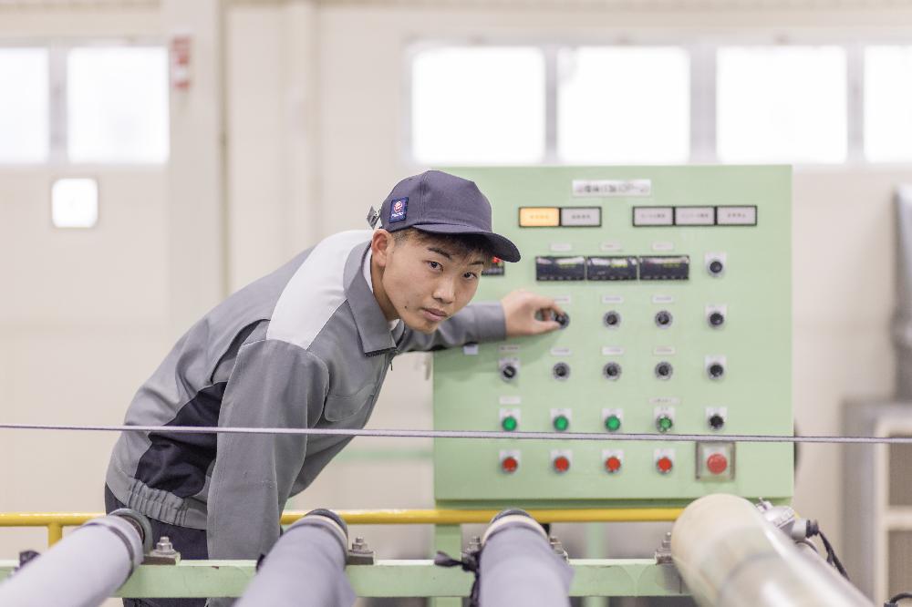 研磨材製造業【機械の管理、オペレーター】未経験OK！長く働ける職場！のイメージ画像