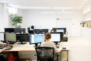 第二新卒歓迎｜ECクリエイティブ（撮影・デザイン・販促）｜「売れる仕組み」まで関わる仕事のイメージ画像