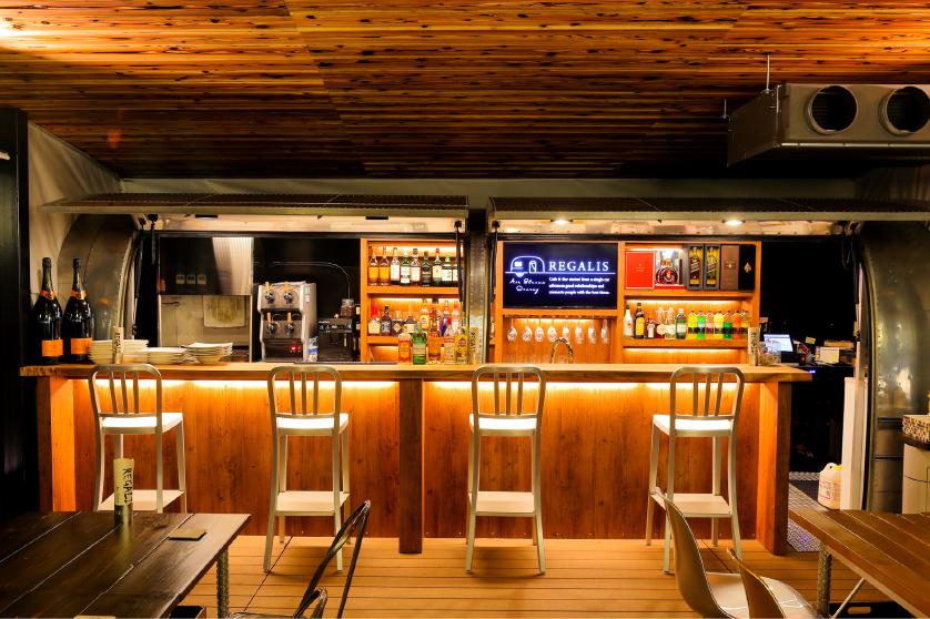 西条市いとまちのcafe&Barでの調理orホールスタッフのイメージ画像